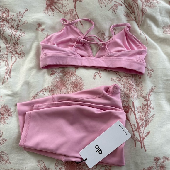 ALO Yoga Sweet Pink Sports Bra Set (2pc) - Picture 2 of 7